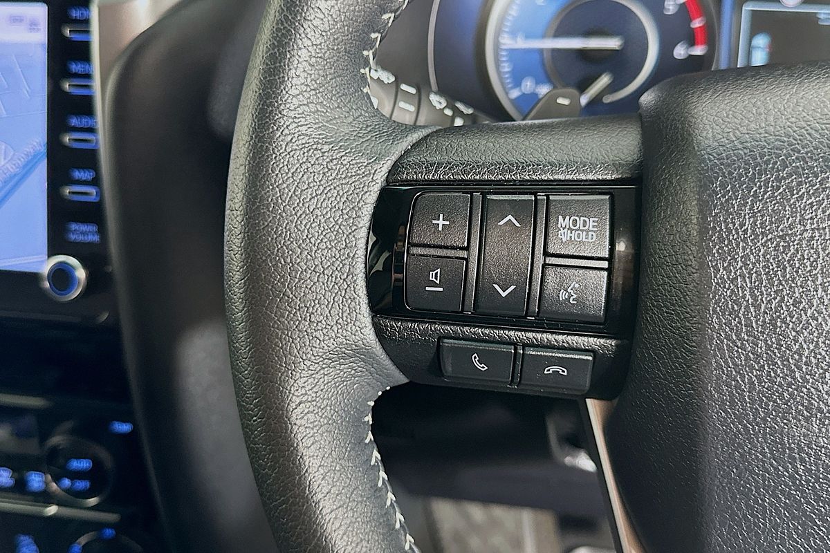 2022 Toyota FORTUNER GXL PREMIUM INTERIOR GUN156R