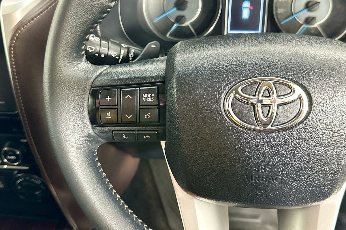 2016 Toyota FORTUNER CRUSADE GUN156R