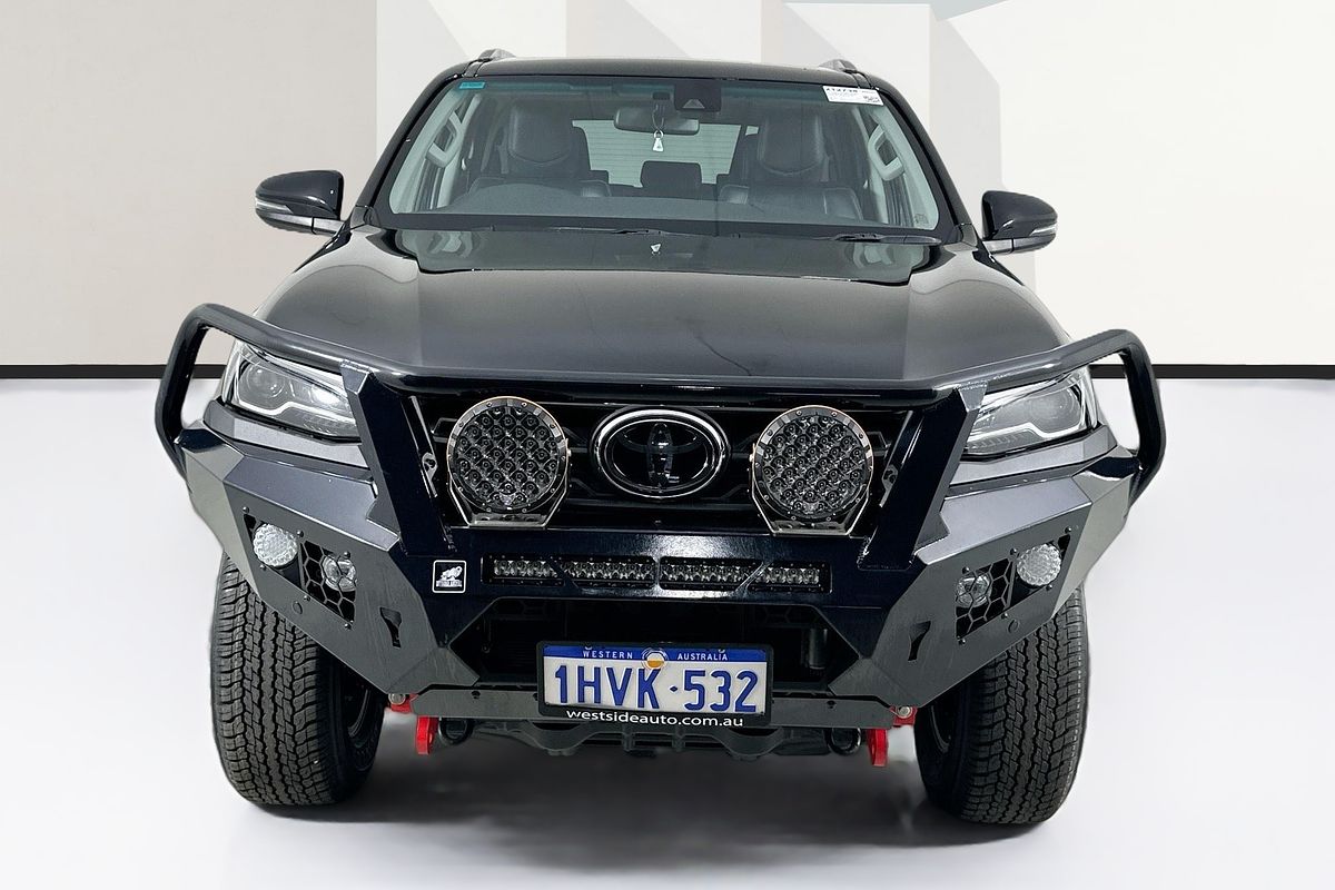 2022 Toyota FORTUNER GXL PREMIUM INTERIOR GUN156R