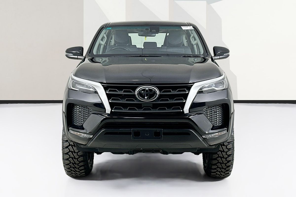 2023 Toyota Fortuner GX GUN156R
