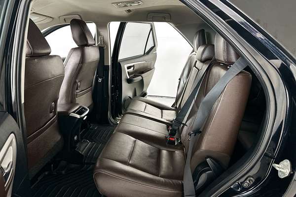 2016 Toyota FORTUNER CRUSADE GUN156R