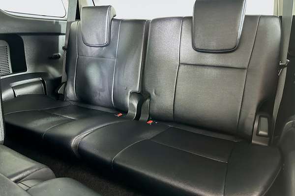2022 Toyota FORTUNER GXL PREMIUM INTERIOR GUN156R