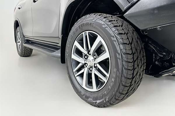 2016 Toyota FORTUNER CRUSADE GUN156R