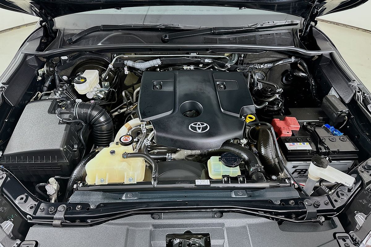 2022 Toyota FORTUNER GXL PREMIUM INTERIOR GUN156R