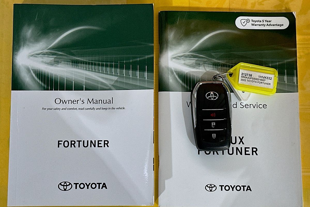 2022 Toyota FORTUNER GXL PREMIUM INTERIOR GUN156R