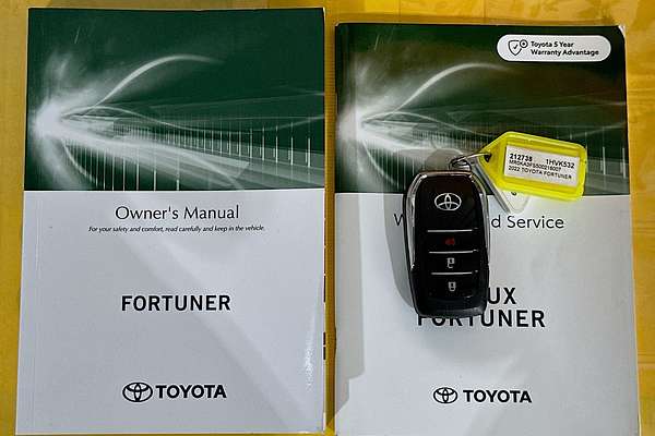 2022 Toyota FORTUNER GXL PREMIUM INTERIOR GUN156R