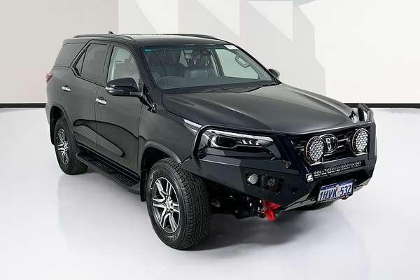 2022 Toyota FORTUNER GXL PREMIUM INTERIOR GUN156R