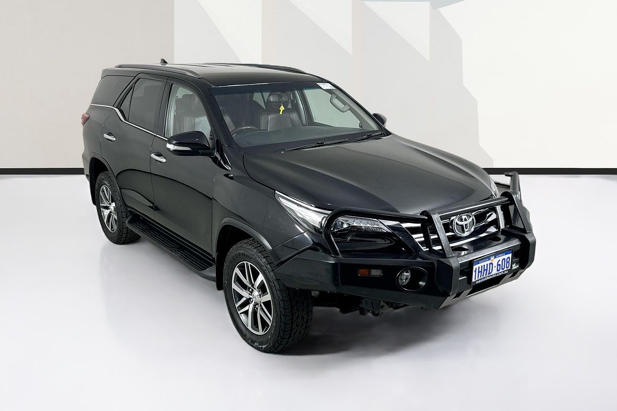 2016 Toyota FORTUNER CRUSADE GUN156R