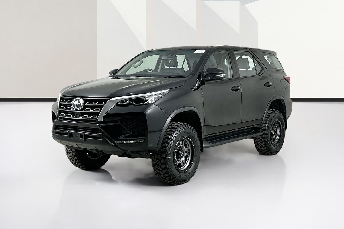 2023 Toyota Fortuner GX GUN156R