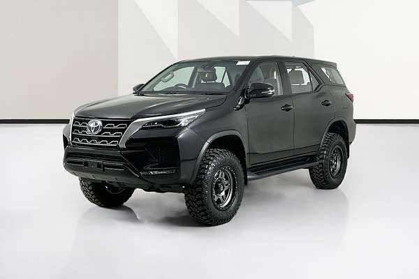 2023 Toyota Fortuner GX GUN156R
