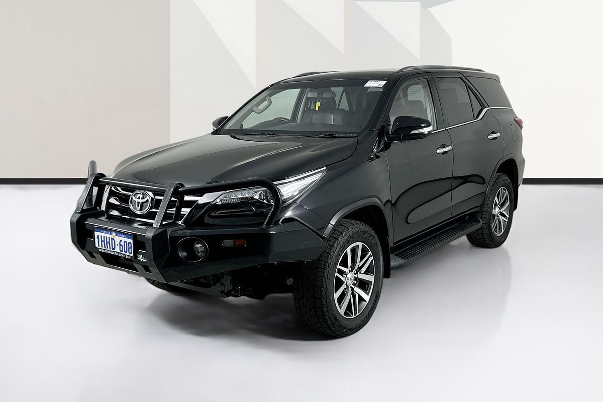 2016 Toyota FORTUNER CRUSADE GUN156R