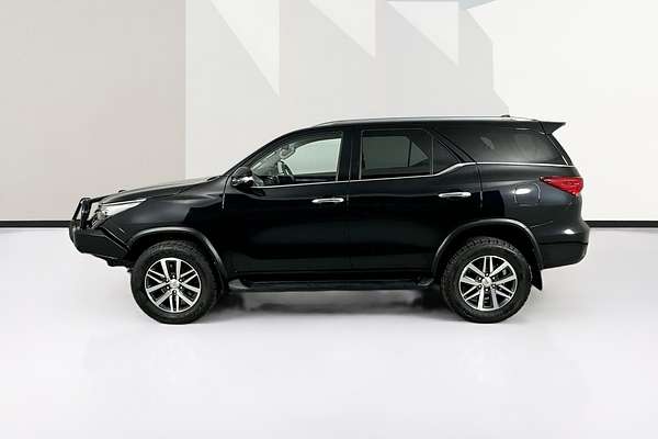 2016 Toyota FORTUNER CRUSADE GUN156R