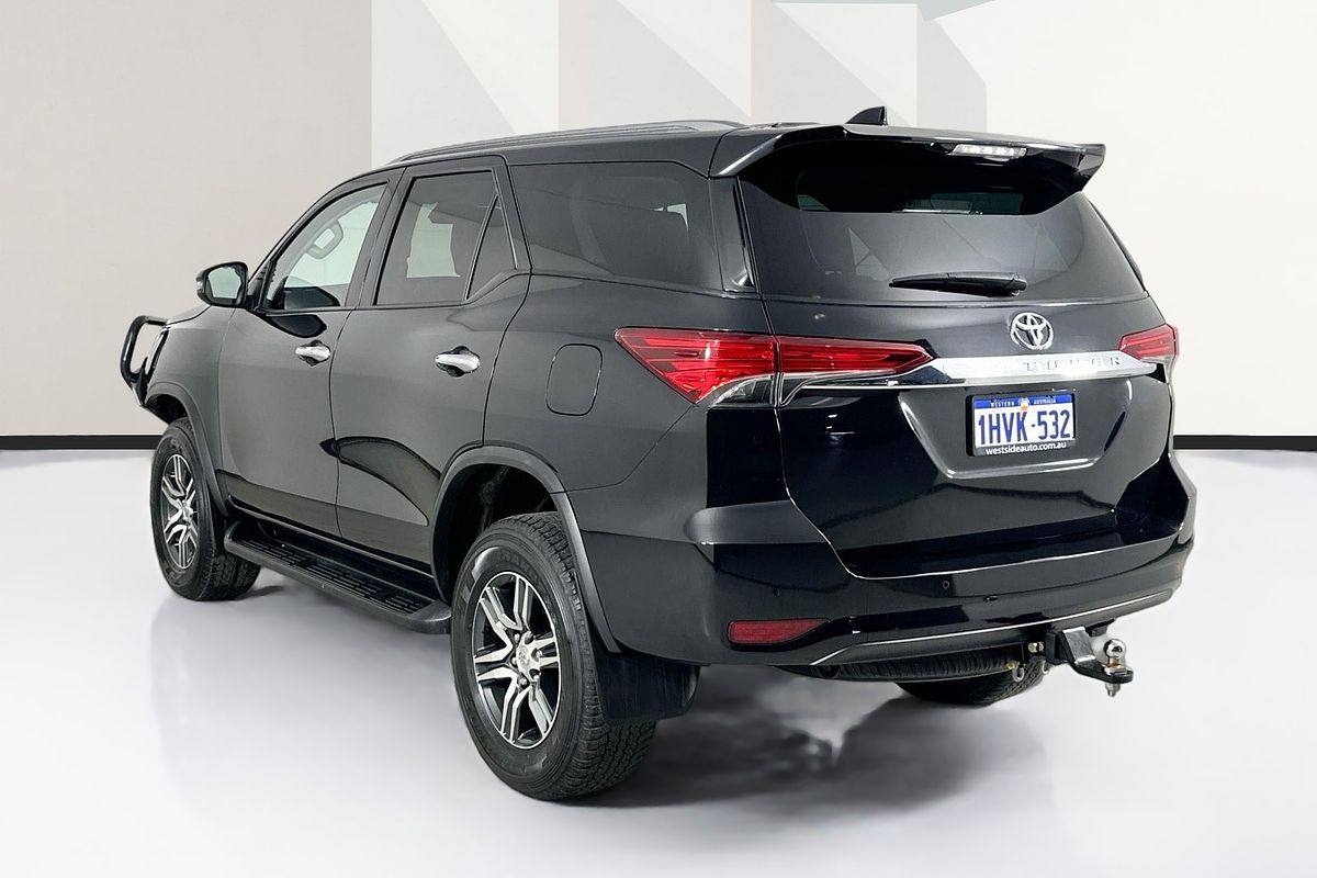2022 Toyota FORTUNER GXL PREMIUM INTERIOR GUN156R