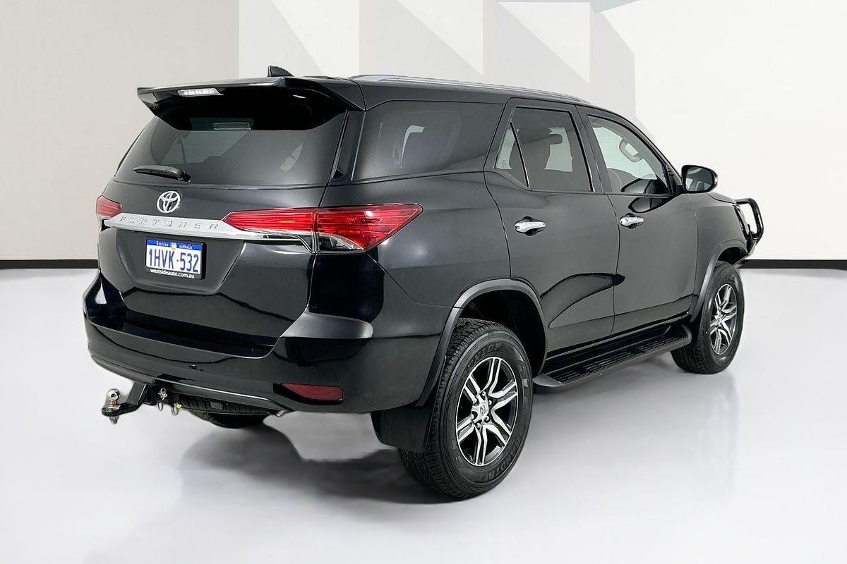 2022 Toyota FORTUNER GXL PREMIUM INTERIOR GUN156R