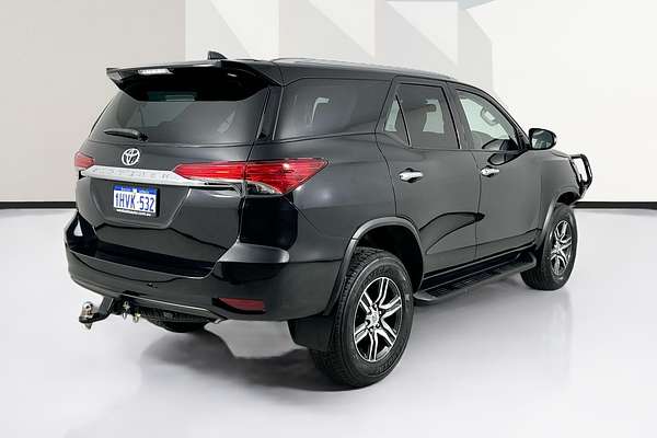 2022 Toyota FORTUNER GXL PREMIUM INTERIOR GUN156R