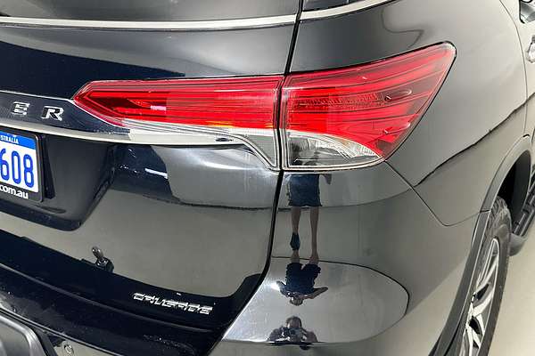 2016 Toyota FORTUNER CRUSADE GUN156R