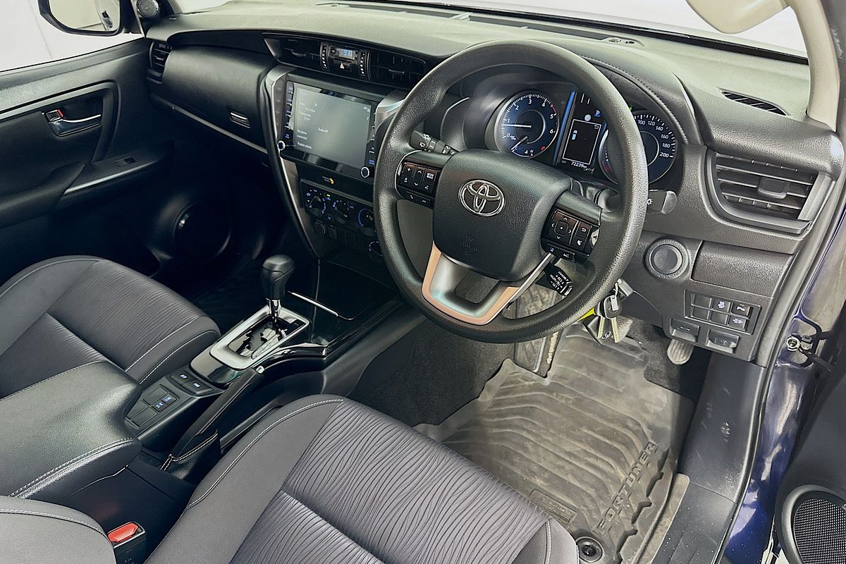 2021 Toyota FORTUNER GX GUN156R