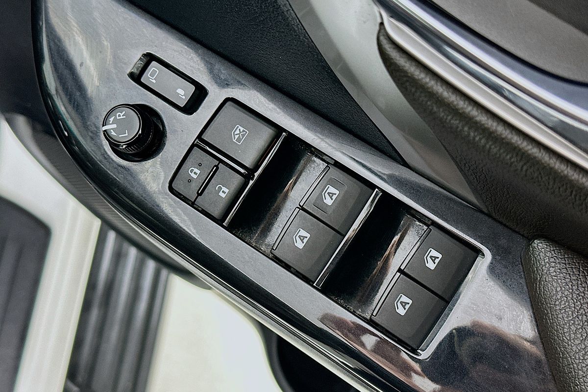 2017 Toyota FORTUNER CRUSADE GUN156R MY18