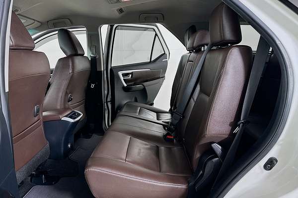 2017 Toyota FORTUNER CRUSADE GUN156R MY18