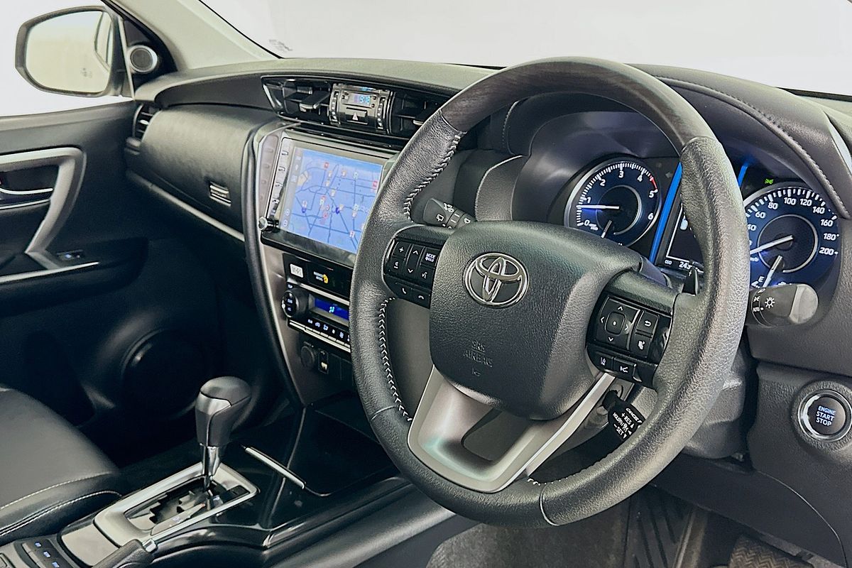 2023 Toyota FORTUNER GXL PREMIUM INTERIOR GUN156R