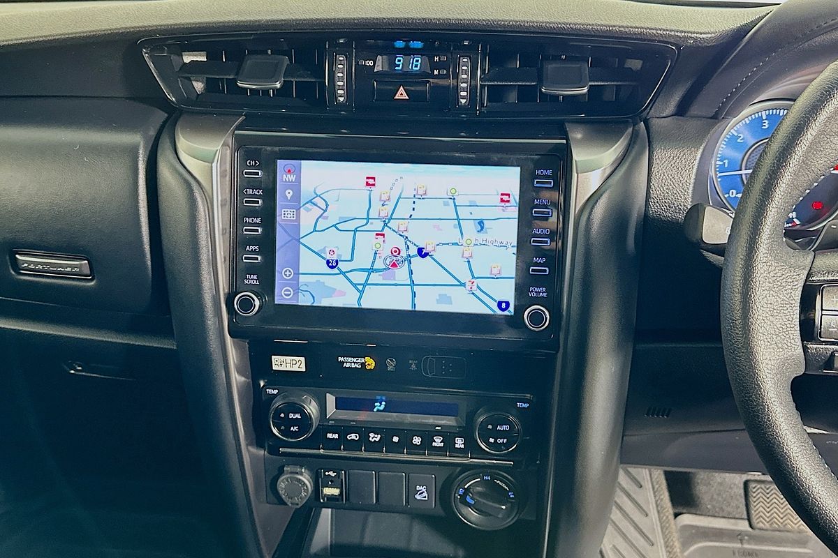 2023 Toyota FORTUNER GXL PREMIUM INTERIOR GUN156R