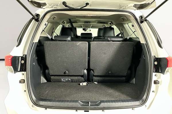 2023 Toyota FORTUNER GXL PREMIUM INTERIOR GUN156R