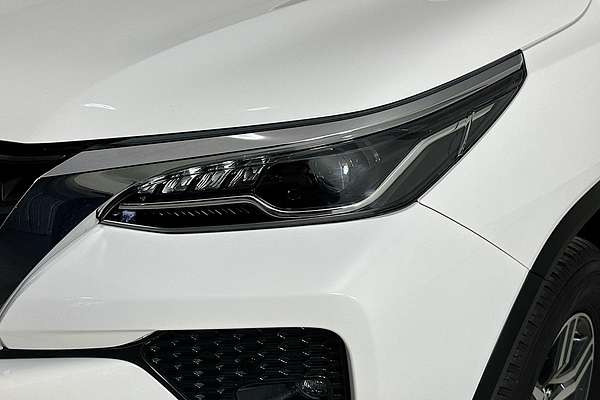 2023 Toyota FORTUNER GXL PREMIUM INTERIOR GUN156R