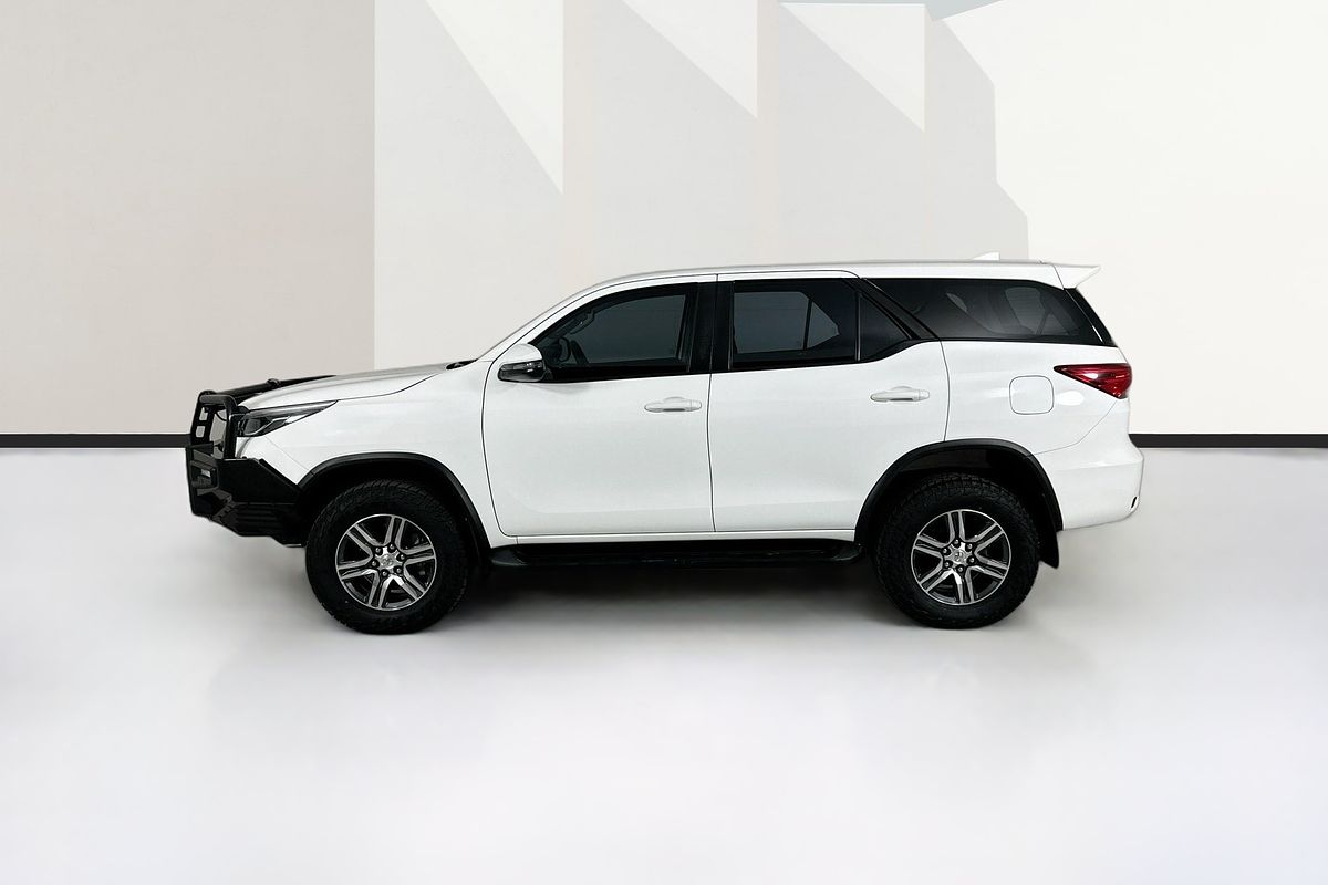 2021 Toyota FORTUNER GX GUN156R