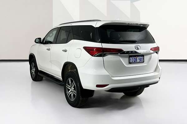 2023 Toyota FORTUNER GXL PREMIUM INTERIOR GUN156R