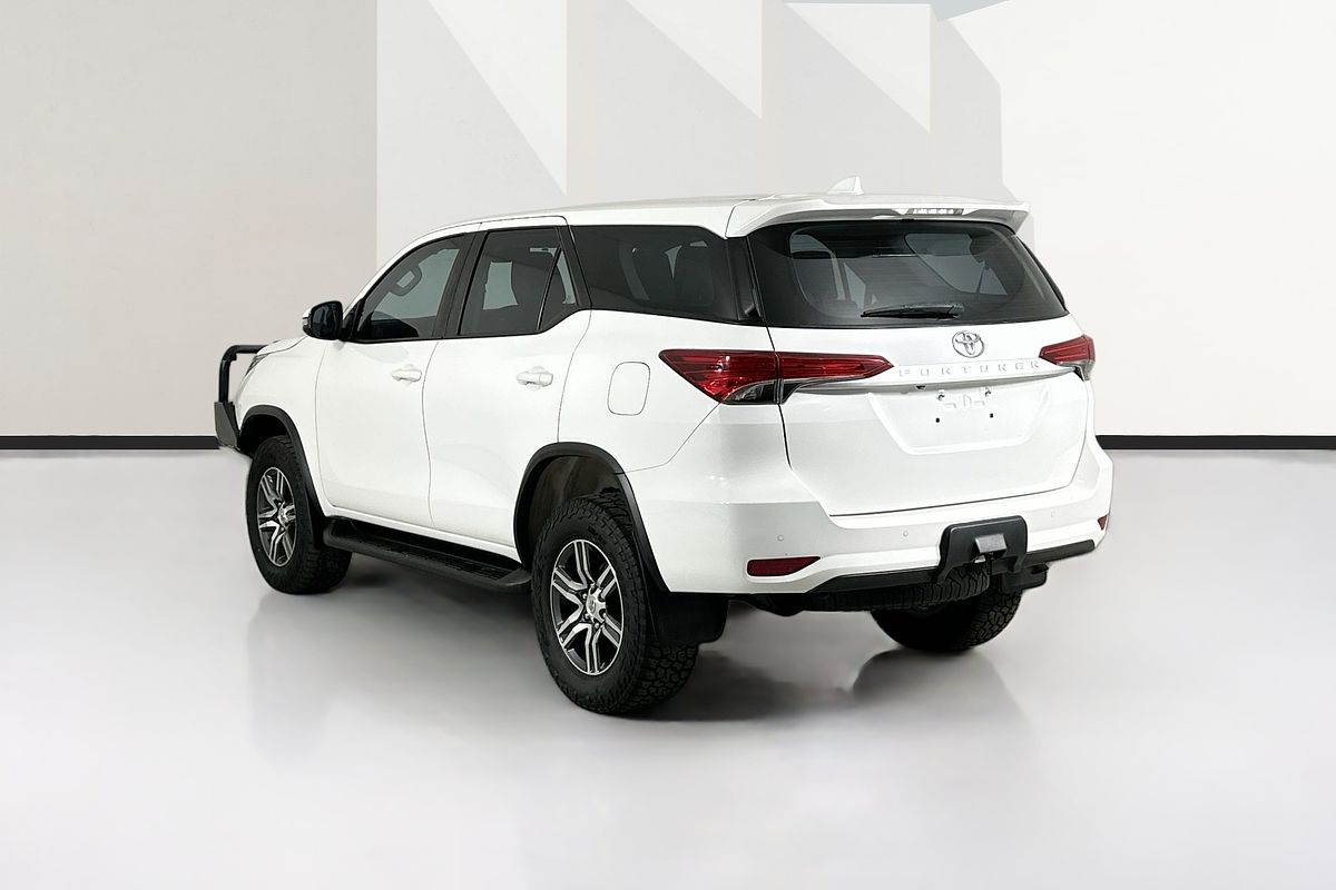 2021 Toyota FORTUNER GX GUN156R