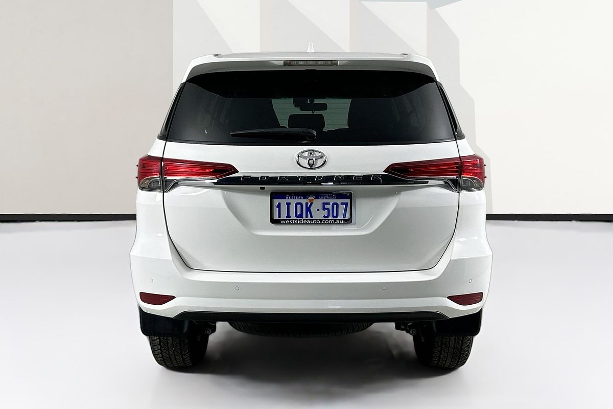 2023 Toyota FORTUNER GXL PREMIUM INTERIOR GUN156R