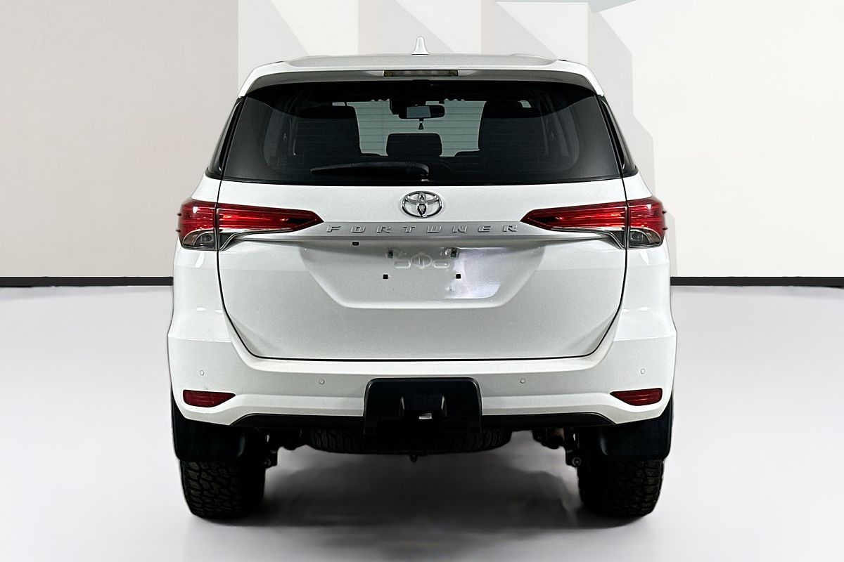 2021 Toyota FORTUNER GX GUN156R