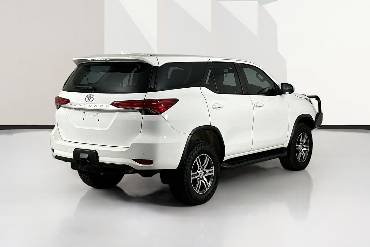 2021 Toyota FORTUNER GX GUN156R