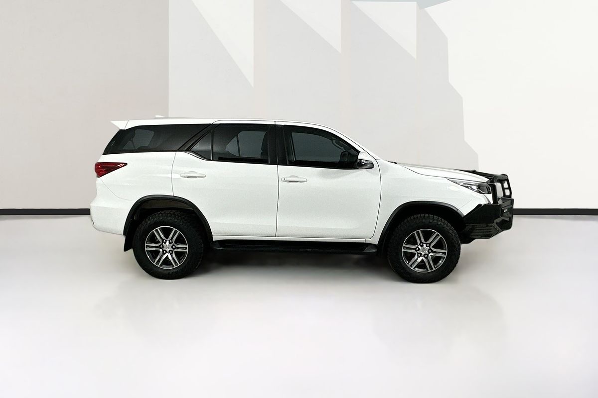 2021 Toyota FORTUNER GX GUN156R
