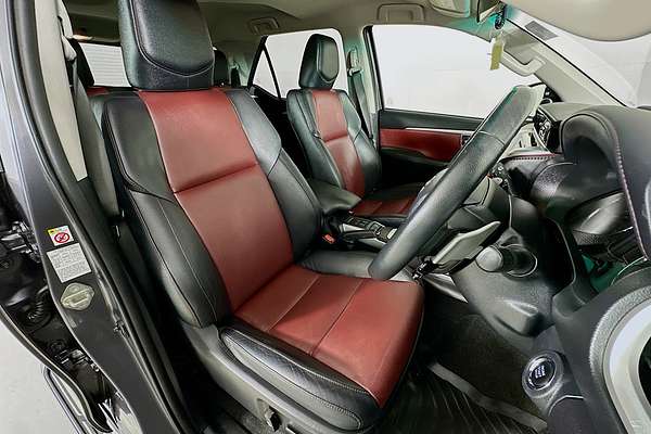 2019 Toyota FORTUNER CRUSADE GUN156R