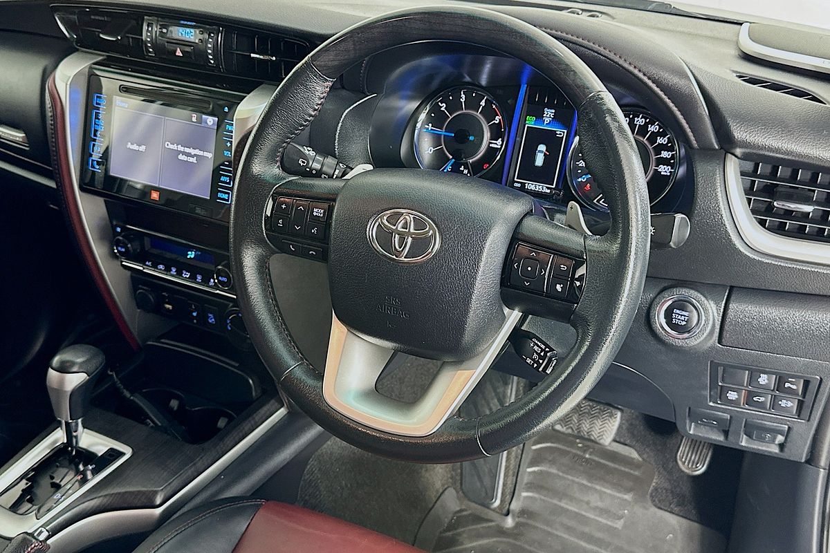 2019 Toyota FORTUNER CRUSADE GUN156R