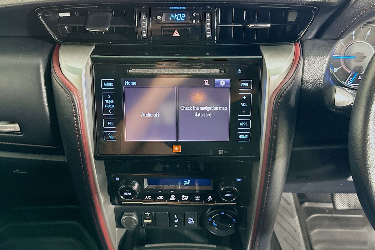 2019 Toyota FORTUNER CRUSADE GUN156R