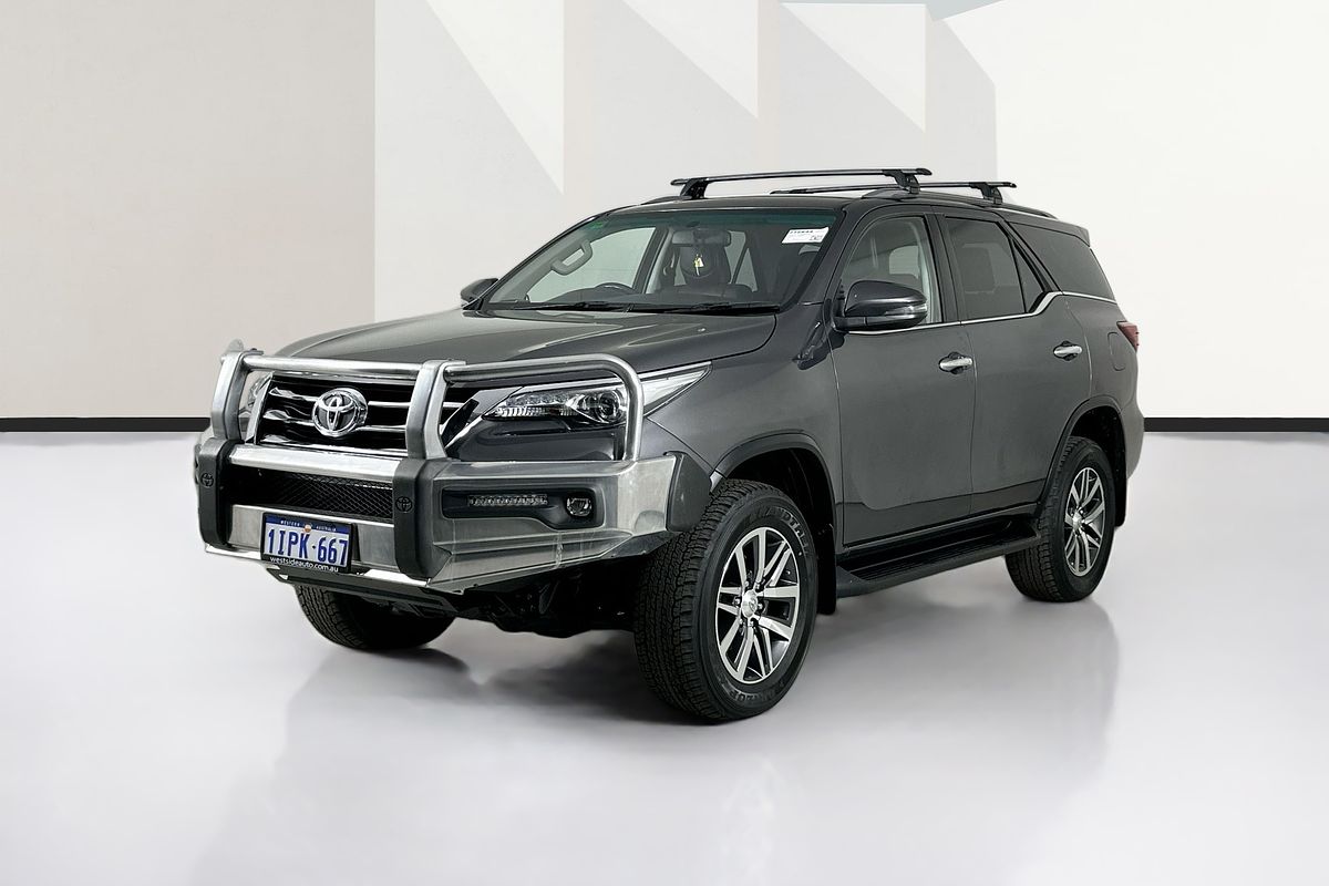 2019 Toyota FORTUNER CRUSADE GUN156R