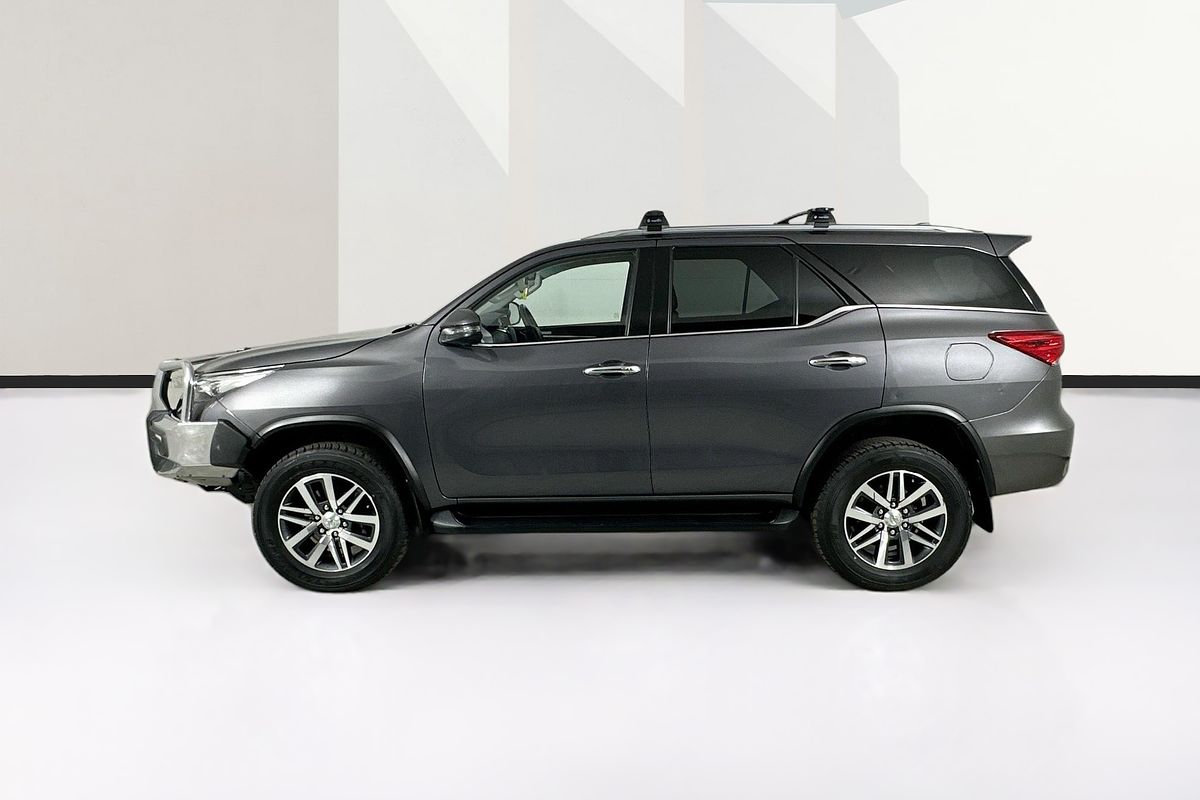 2019 Toyota FORTUNER CRUSADE GUN156R