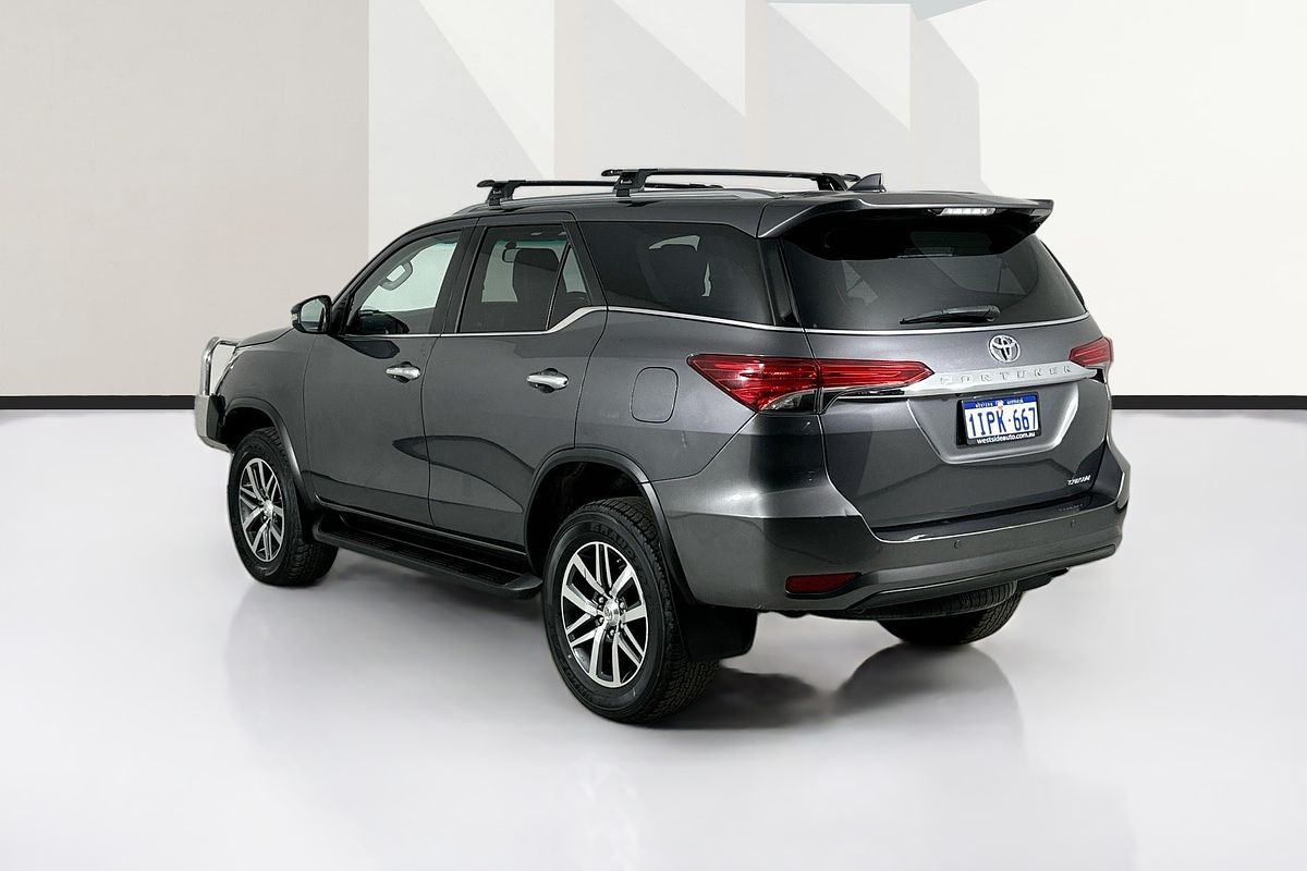 2019 Toyota FORTUNER CRUSADE GUN156R