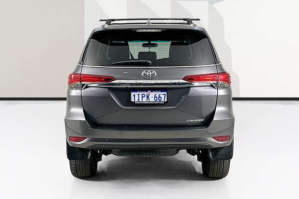 2019 Toyota FORTUNER CRUSADE GUN156R