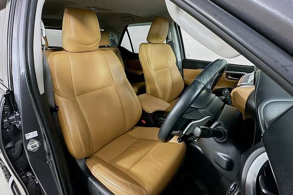 2020 Toyota FORTUNER CRUSADE GUN156R