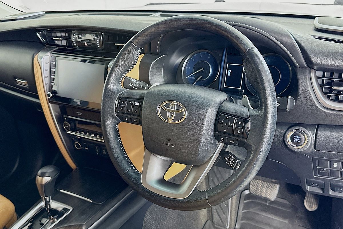 2020 Toyota FORTUNER CRUSADE GUN156R
