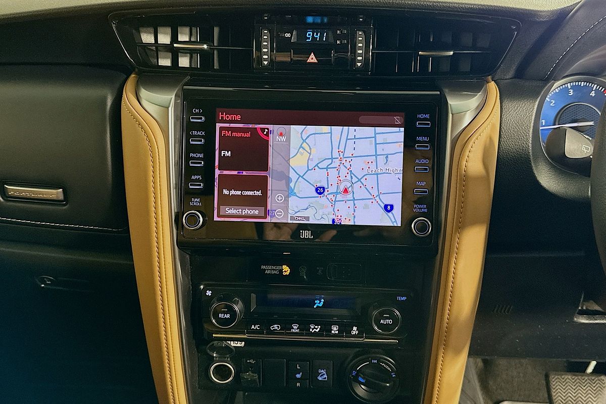 2020 Toyota FORTUNER CRUSADE GUN156R