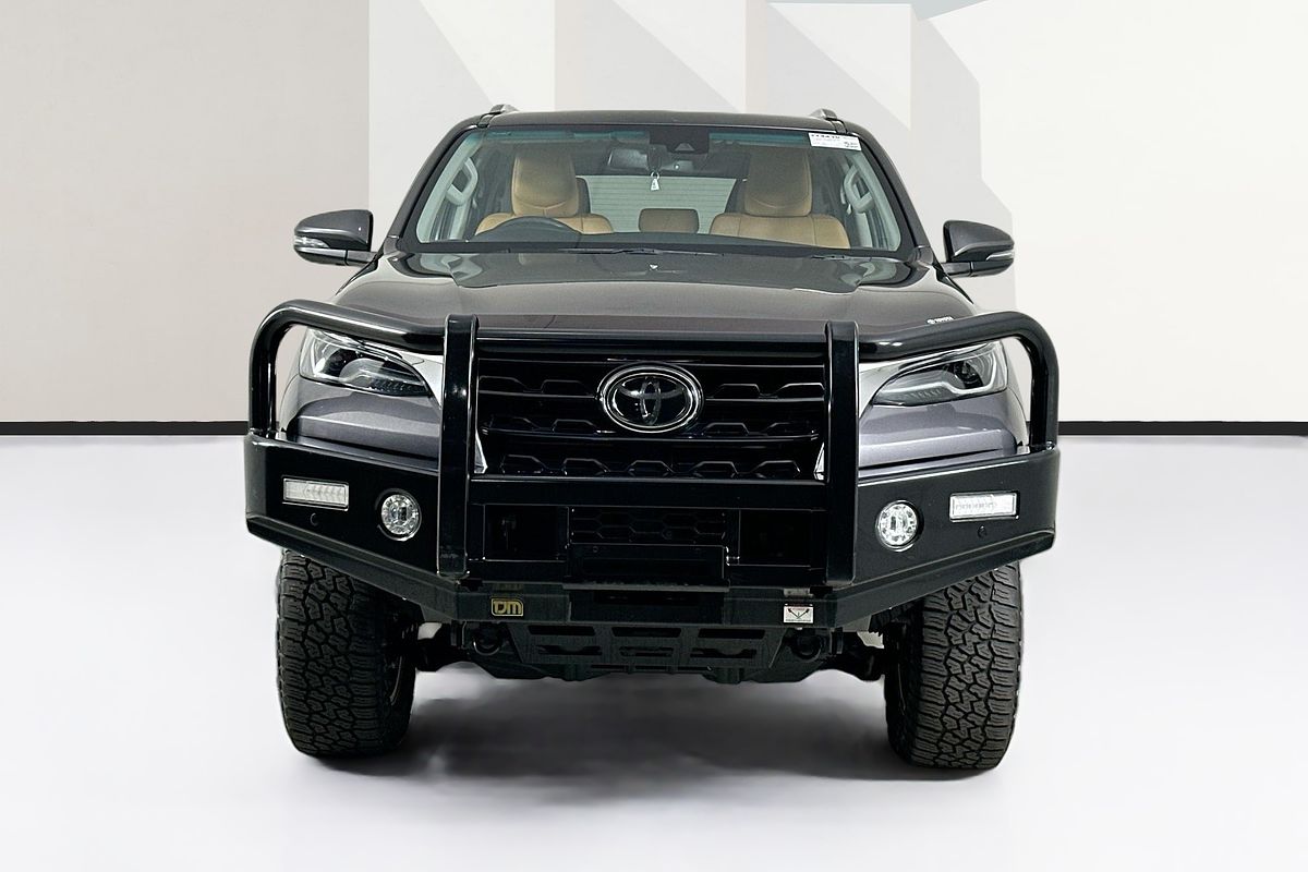 2020 Toyota FORTUNER CRUSADE GUN156R
