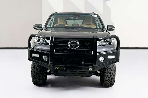 2020 Toyota FORTUNER CRUSADE GUN156R