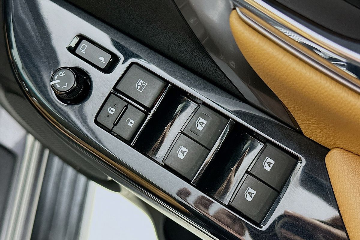 2020 Toyota FORTUNER CRUSADE GUN156R