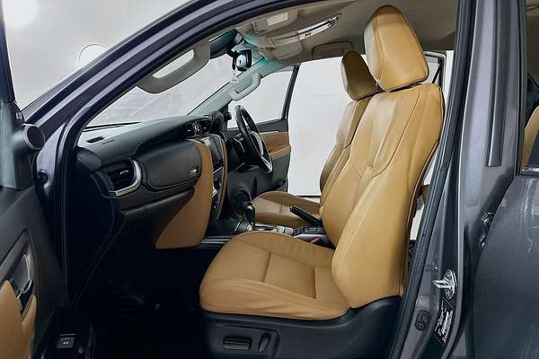 2020 Toyota FORTUNER CRUSADE GUN156R