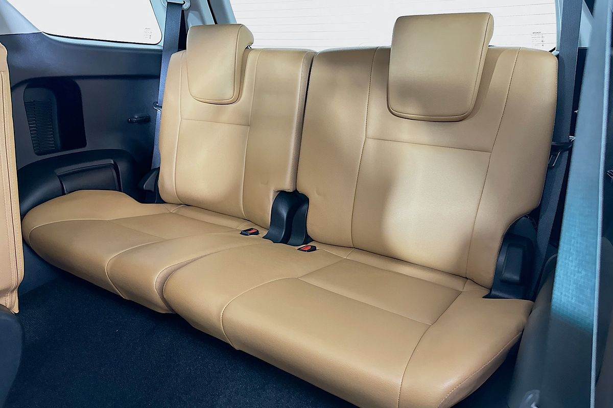 2020 Toyota FORTUNER CRUSADE GUN156R