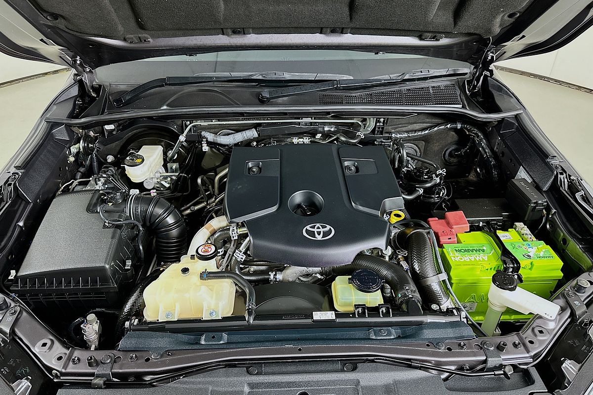 2020 Toyota FORTUNER CRUSADE GUN156R